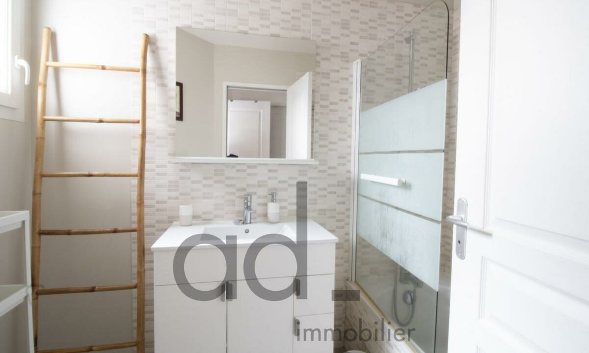 LM2160-ADIMMOBILIER-11122025-154450-9